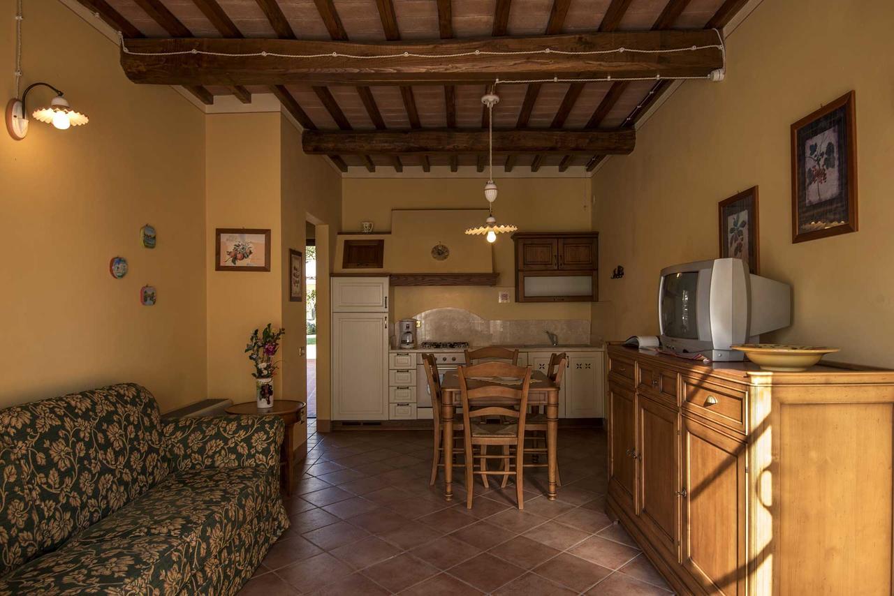 Agriturismo Le Gallozzole Monteriggioni Exterior photo